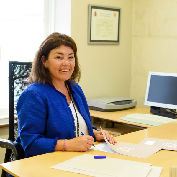 Fiscal and legal advice